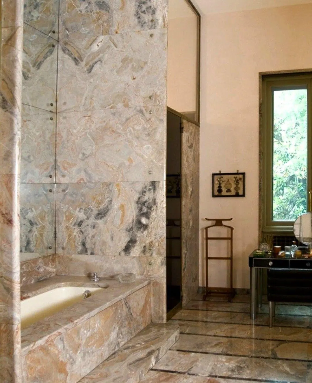 Materiaal- en inspiratiebeeld, en-suite badkamer