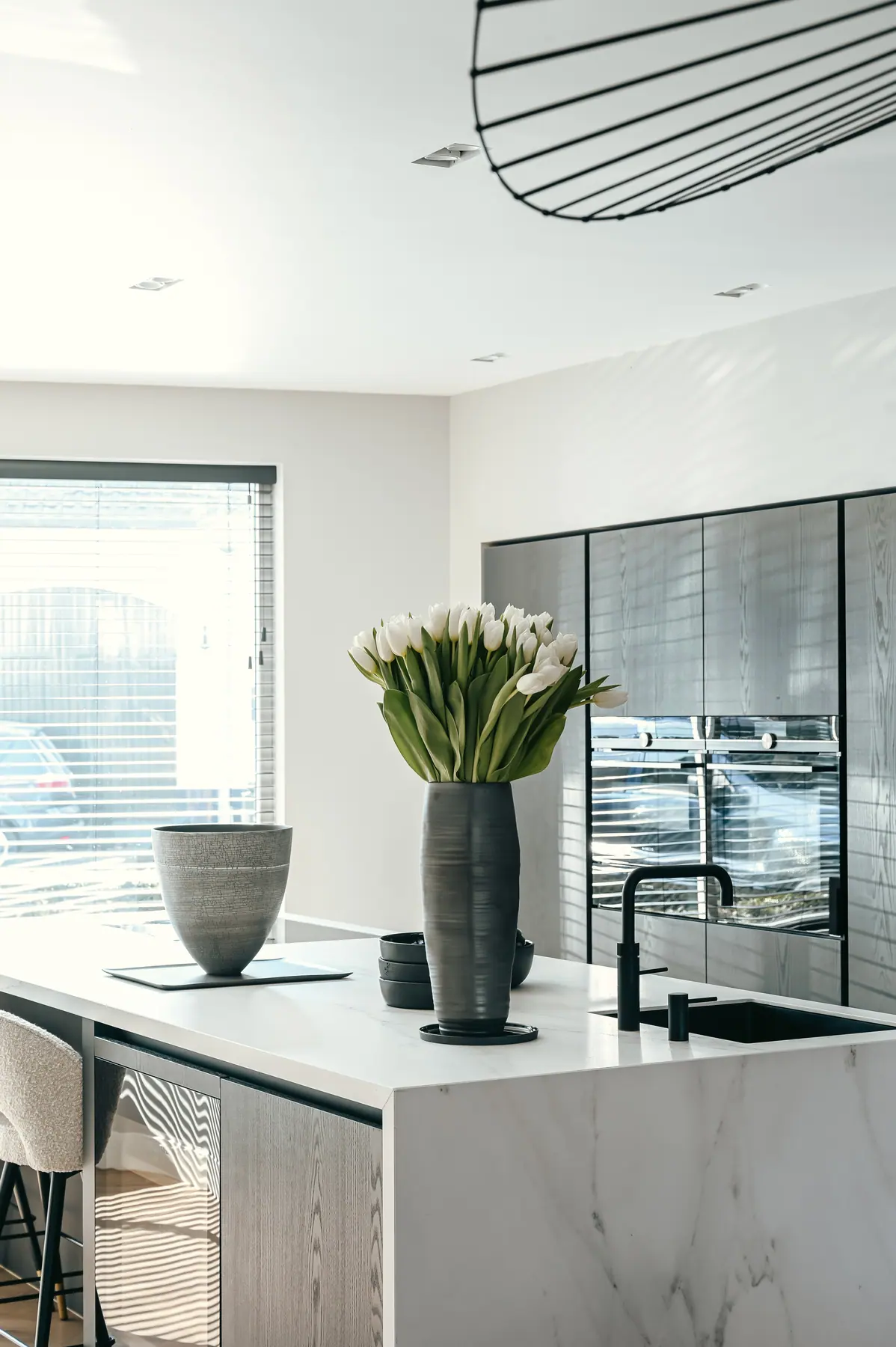 Projectbeeld, keuken in marmer en staal