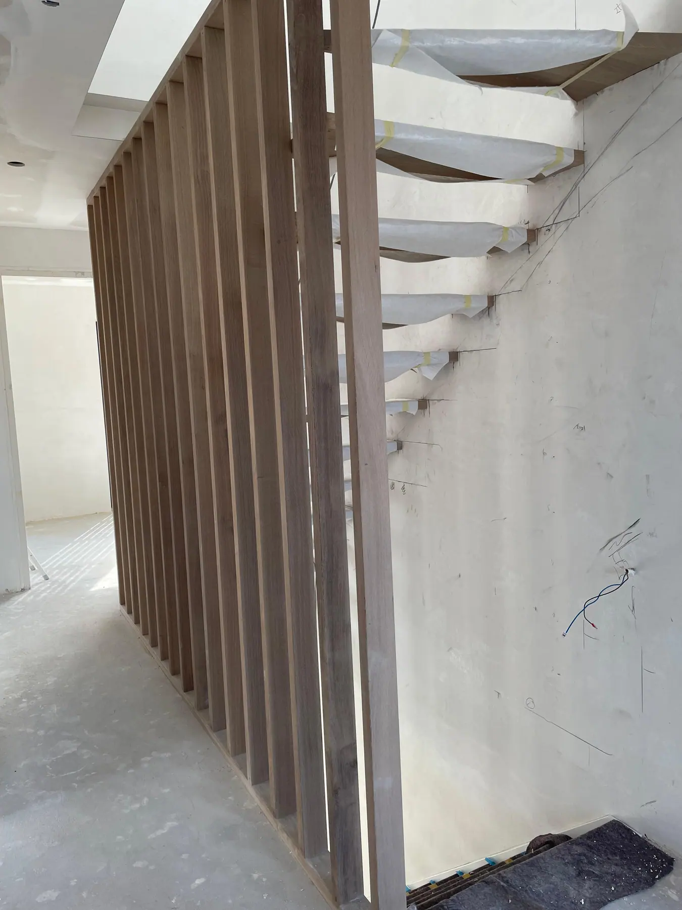 Tijdens de uitvoering 6, nieuwbouwwoning in witte baksteen