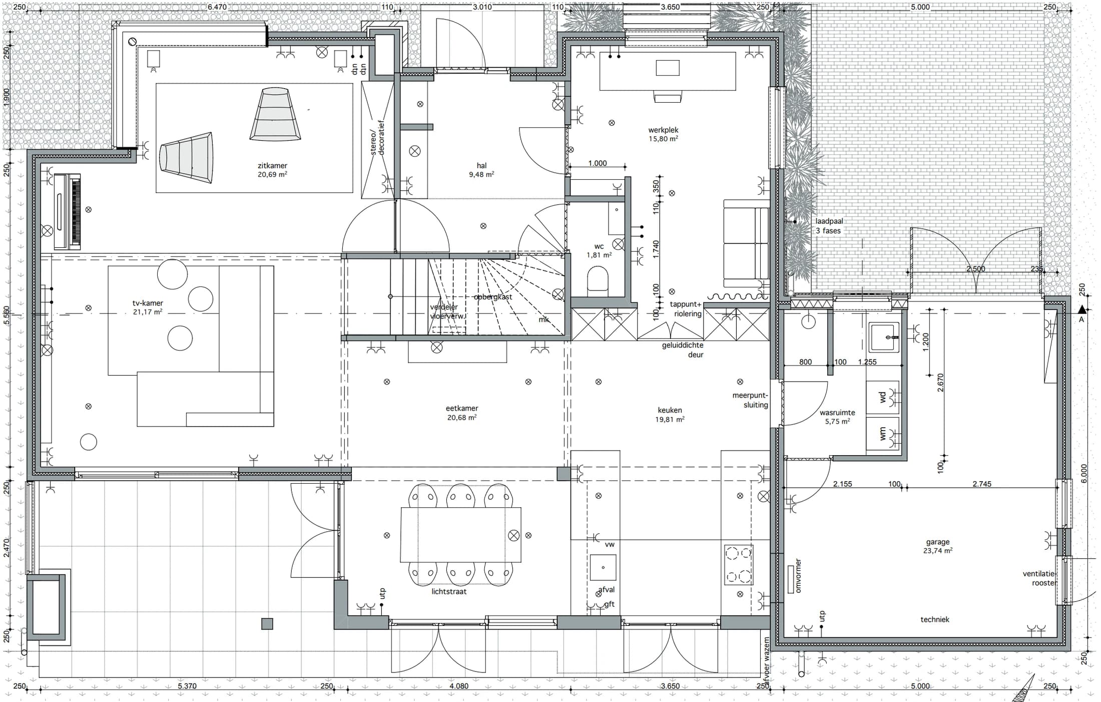 Plattegrond, woonhuis met open eikenhouten trap