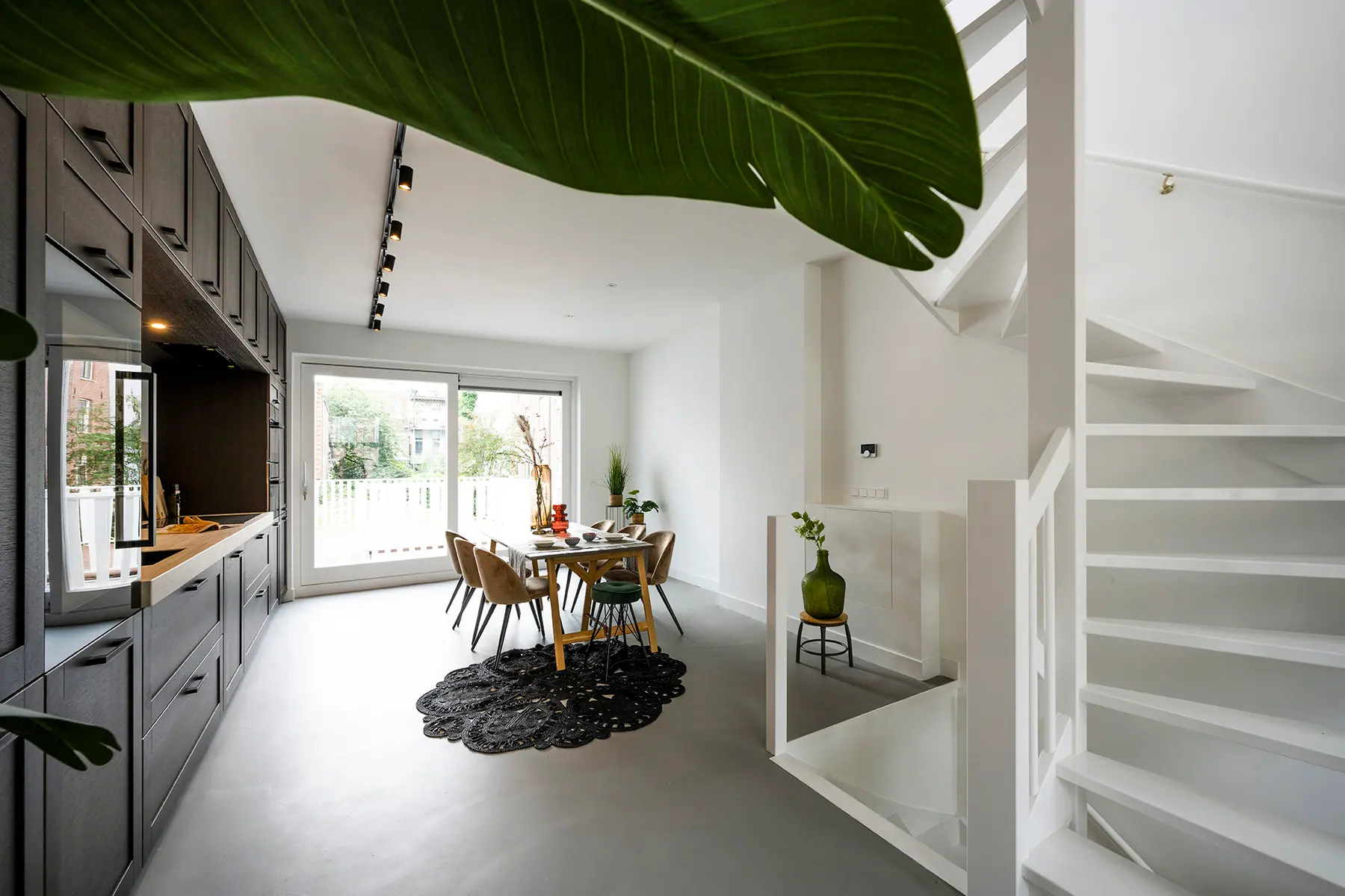Situatie voor de verbouwing 4, restyling, kleur en behang